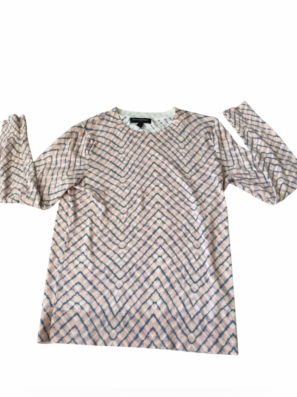 Banana Republic Pink and Navy Chevron-Pattern Crewneck Sweater